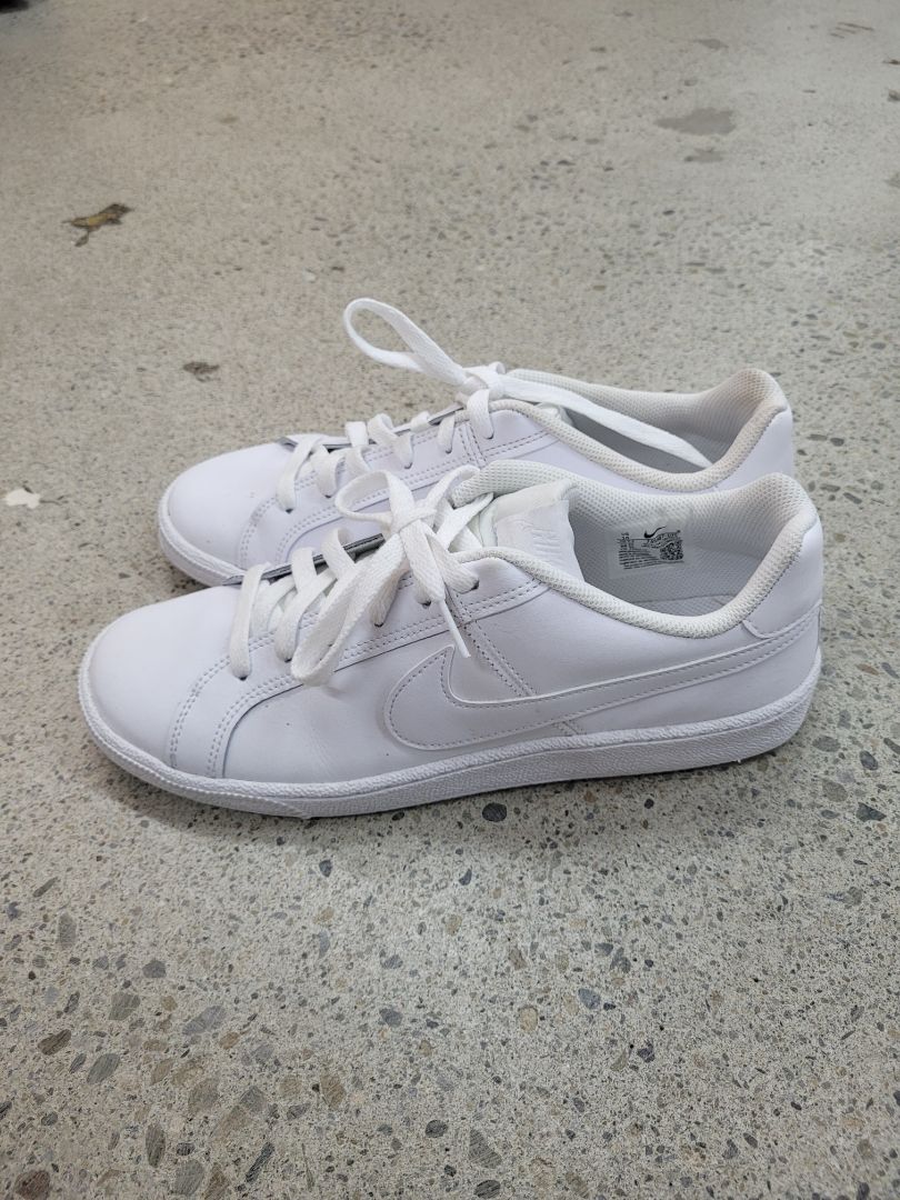 White nike Shoes, 42