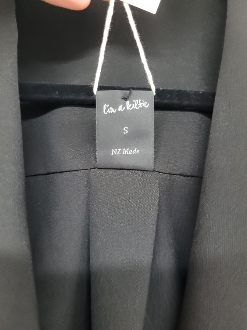 Black Kilt Jacket, S