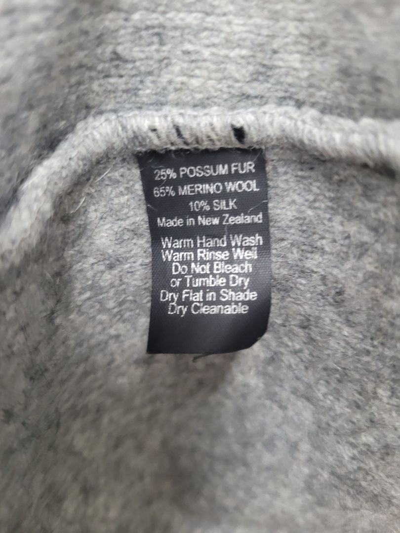 Grey native world Cardigan, M