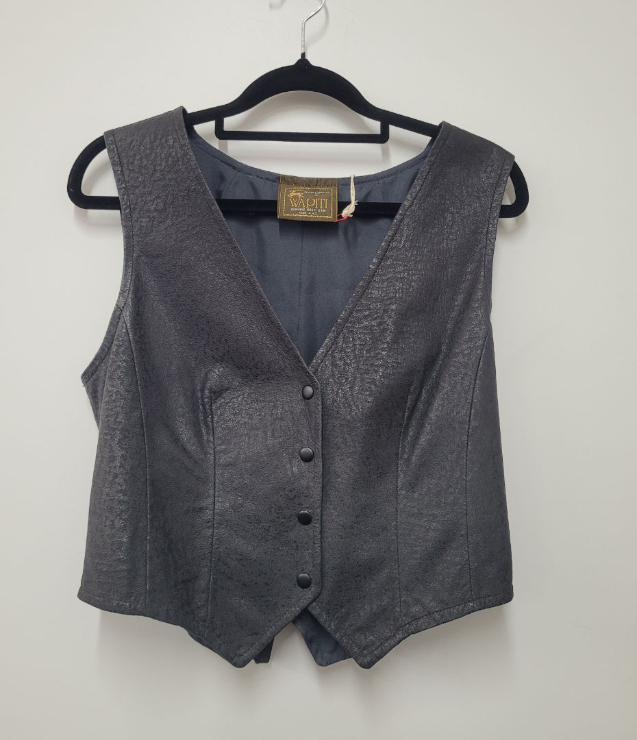 Navy Wapiti deer skin vest, s/m