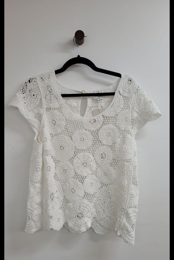 White Design Nation Crochet Top, M/L