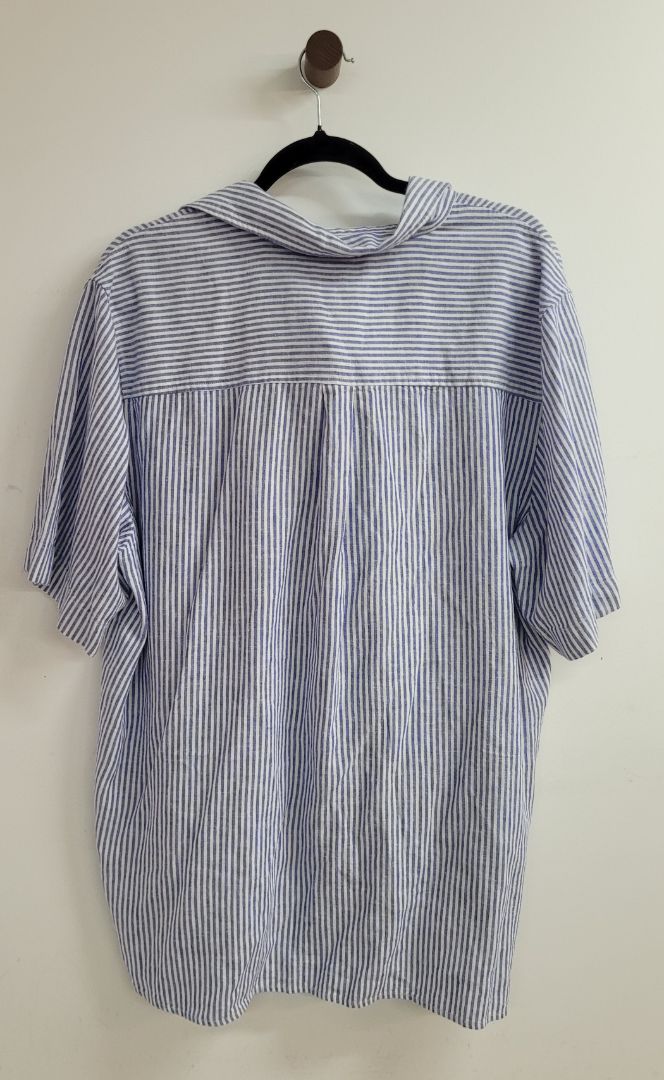 Blue and white Taylor sport Shirt, M