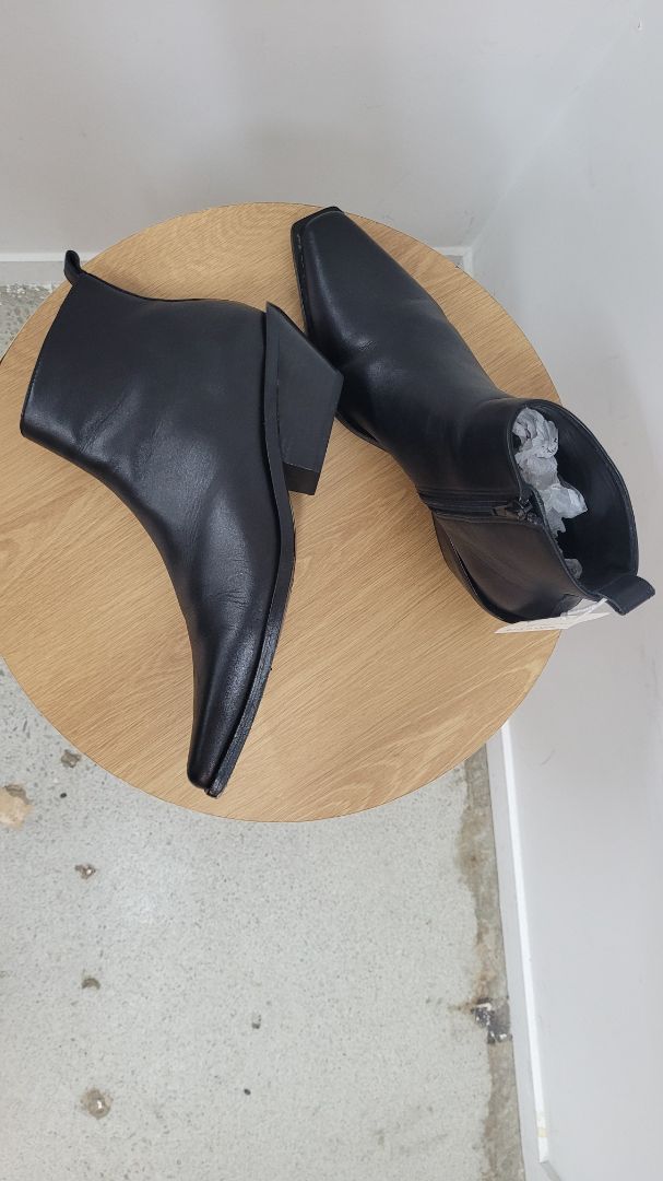 Black LA Tribe Boots, 40