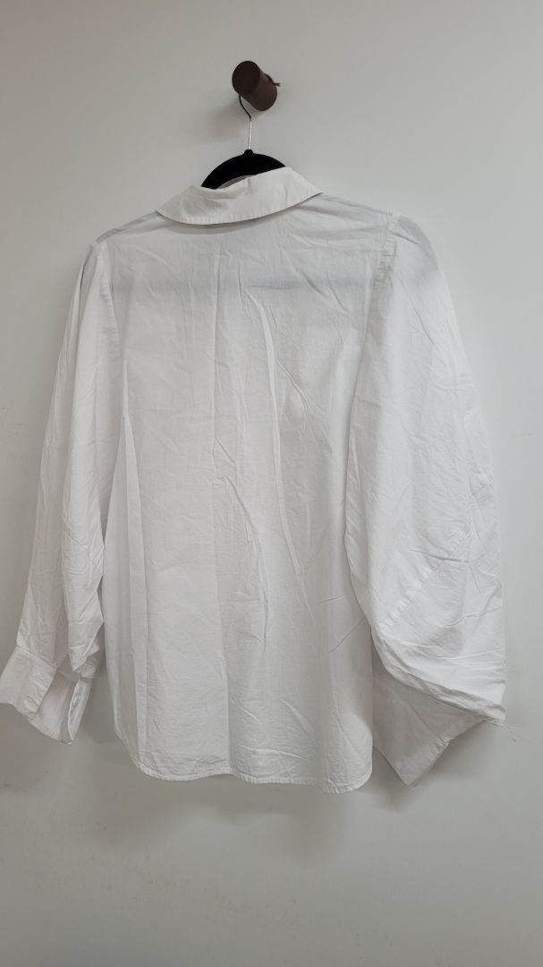 White Moochi Shirt, M