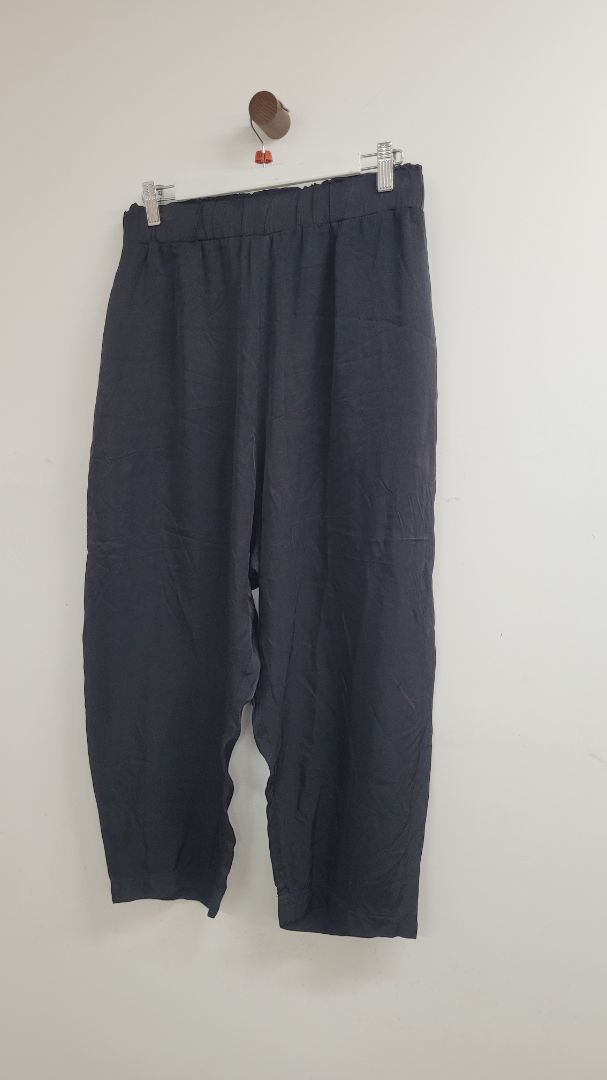 Black Moochi Pants, 10