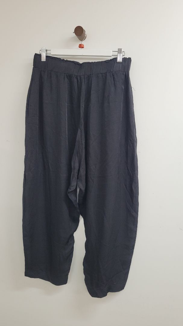 Black Moochi Pants, 10