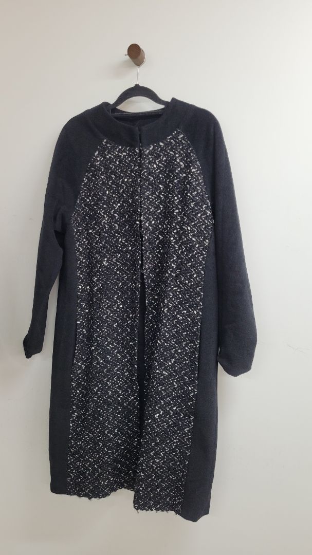 Black and white Morrison Coat, M