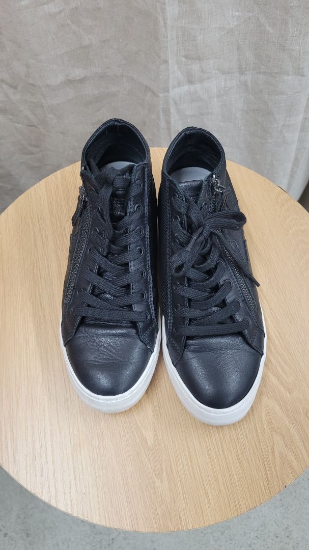 Black Deuce Shoes, 37