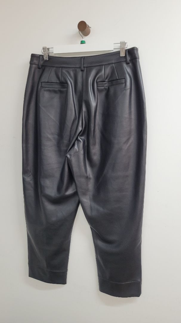 Black Knuefermann PLeather, M
