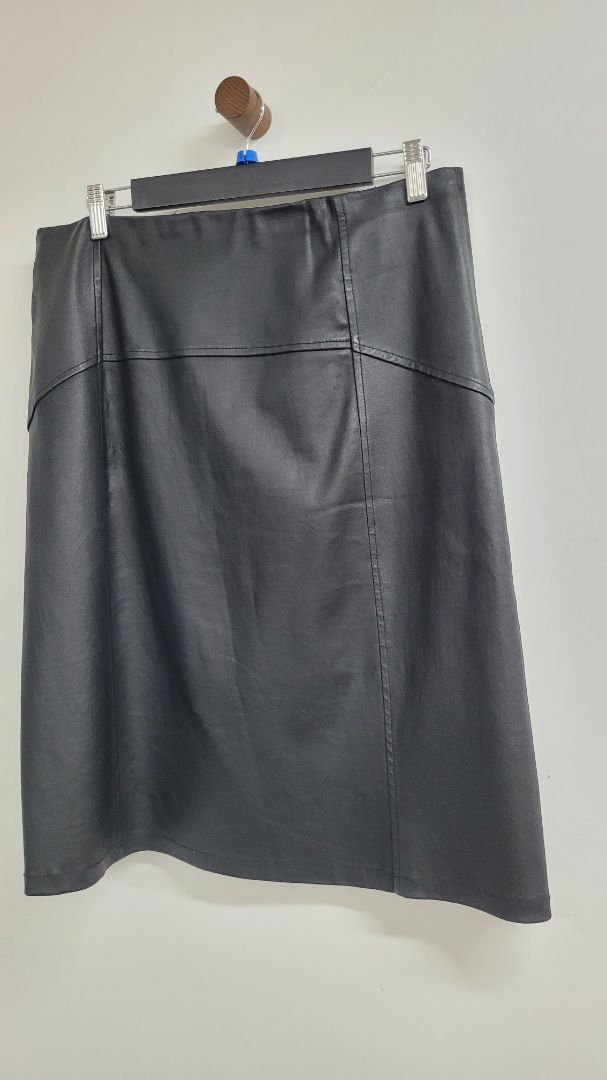 Black Moochi Leather, 14
