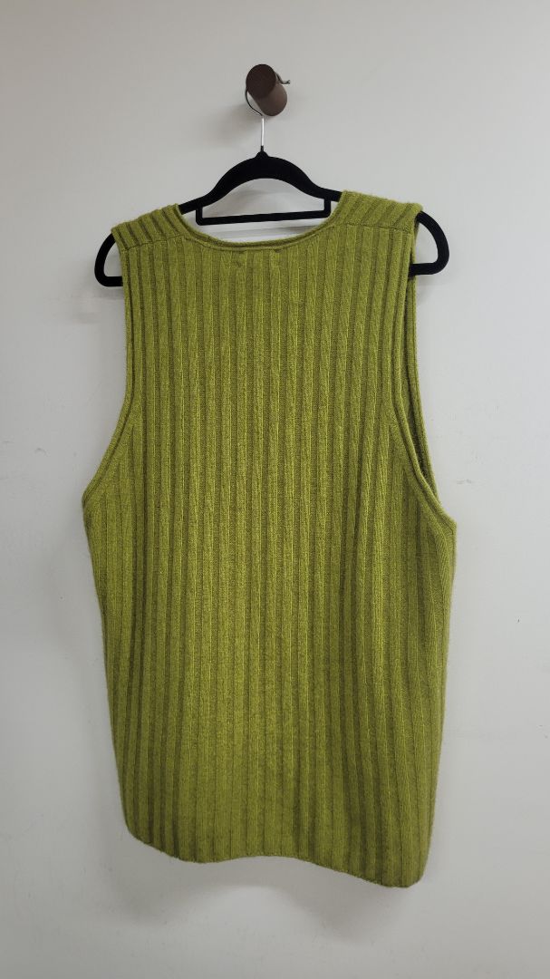 Green standard issue vest Jumper, M