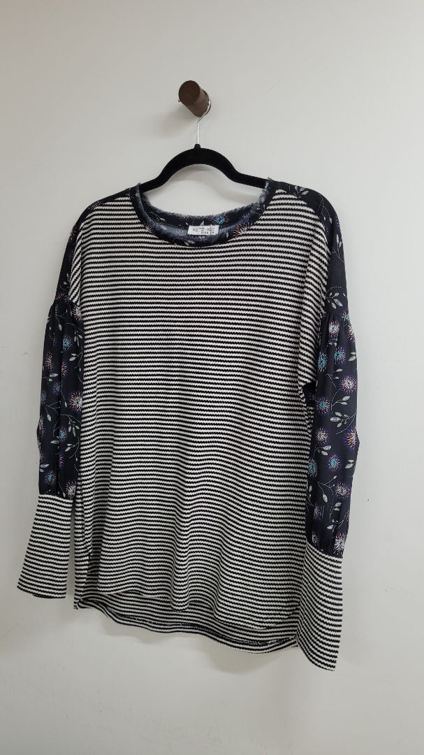 black,white,blue ketz-ke top Long Sleeve Top, 12