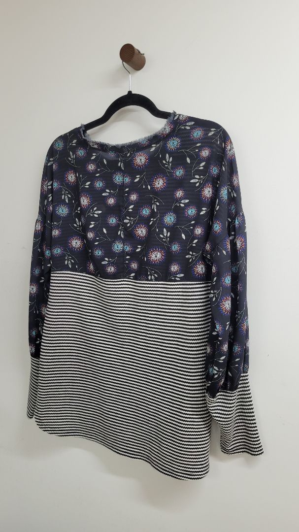 black,white,blue ketz-ke top Long Sleeve Top, 12