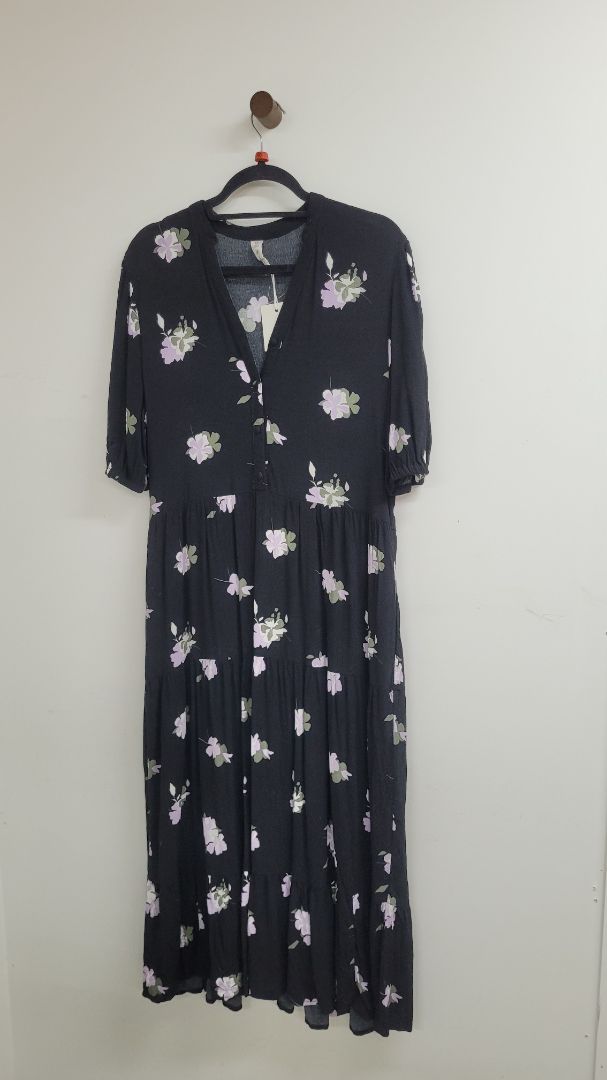 Black with flowers Elm Dress, 10