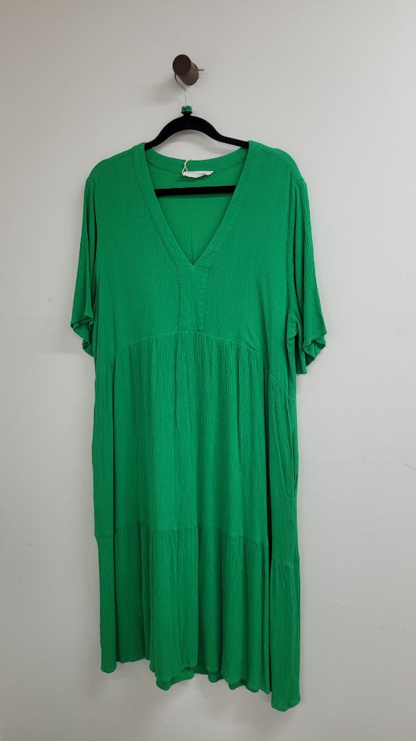 Green Betty Basics Dress, 12