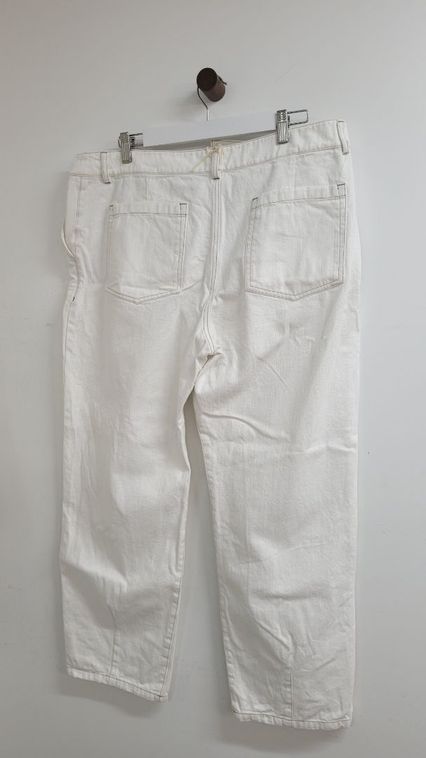 White Sills Jeans, 16