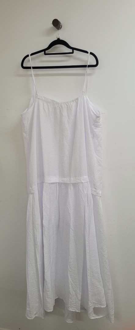 White Decjuba Dress, 20