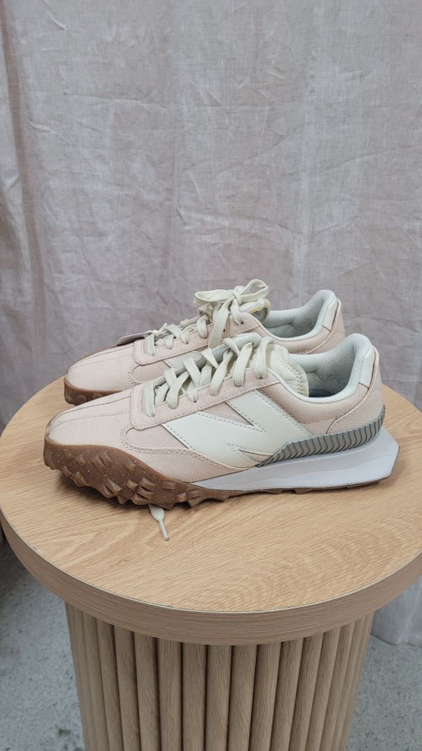 cream New Balance Shoes, 40