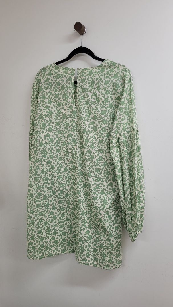 Green and white Thing Thing Dress, 12