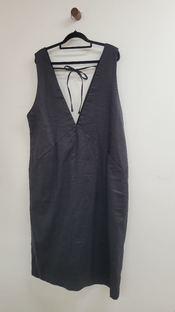 black ELK Dress, 14