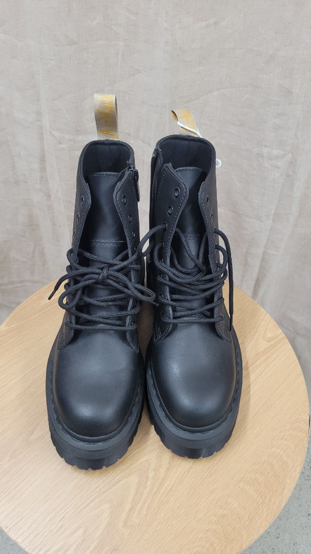 black Dr Martens Shoes, 40
