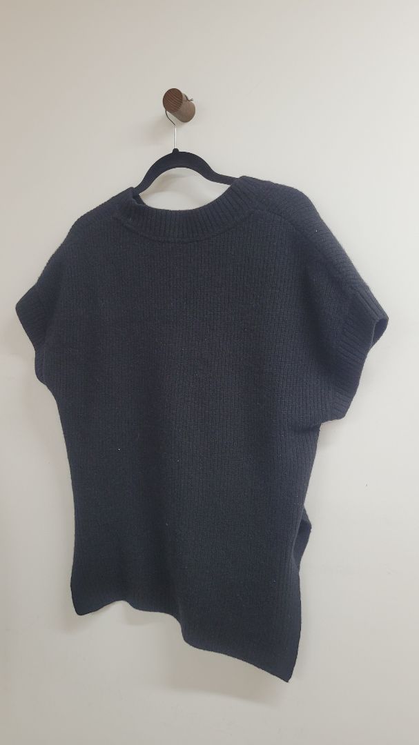 Black MOOCHI Vest, XS
