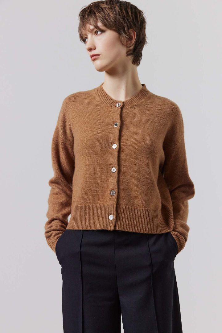 Brown Laing Jumper, M