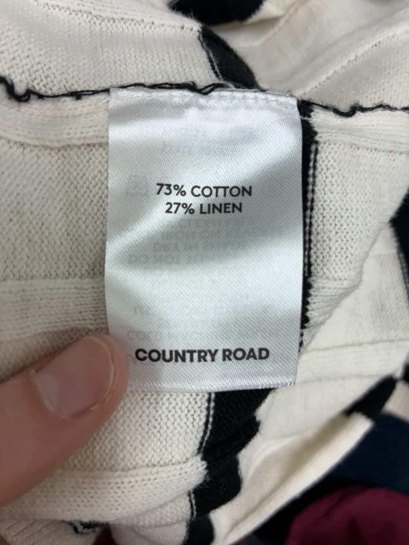 White and black Country Road Vest, XL