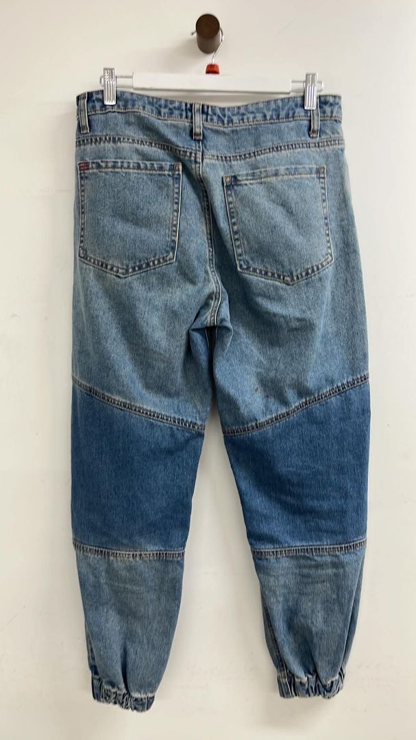 Blue BDG Jeans, 28